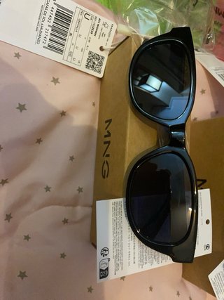 Gafas de sol Mango mujer nuevas etiq (1 a 10 eur)