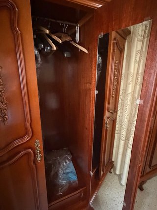 Armario de madera maciza para dormitorio