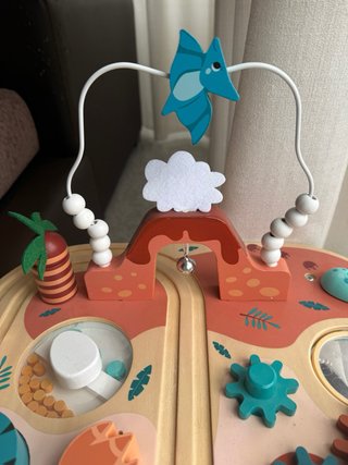 Mesa de actividades Janod para bebés