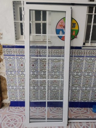 Balconera blanca