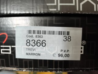 Botas de piel marrones altas