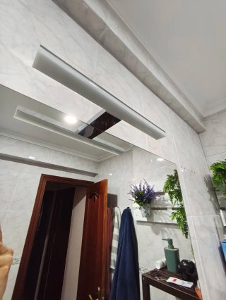 Mueble de baño con espejo