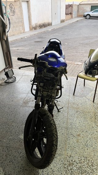 Yamaha TZR Sportbike Azul/Negro
