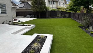 Servicio de Jardinería y Césped Artificial