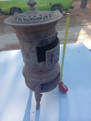 Estufa antigua de hierro fundido
