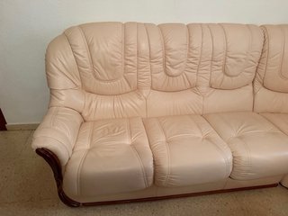 Sofá esquinero piel beige lujo