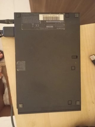PS2 Slim Sony Negra .CON ACCESORIOS .NO NEGOCIABLE
