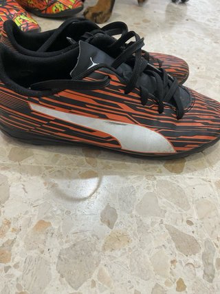 Zapatos de fútbol Puma semitacos