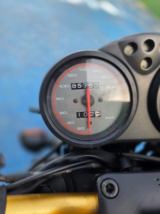 Ducati Monster 600 2001 Negra/Dorada