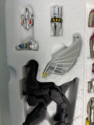 Saint Seiya Bandai 1987 Pegaso Cloth Set