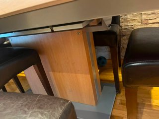 Mesa extensible comedor + 6 sillas  Bo Concept.