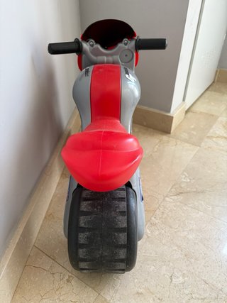Moto marca Feber. Infantil 2-4 años