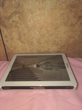 STEELBOOK DVD LA SEÑAL INCREÍBLE.UNICO...