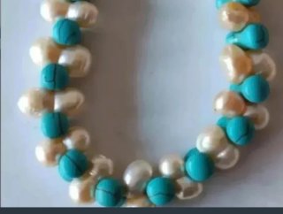 Collane di perle e turchese
