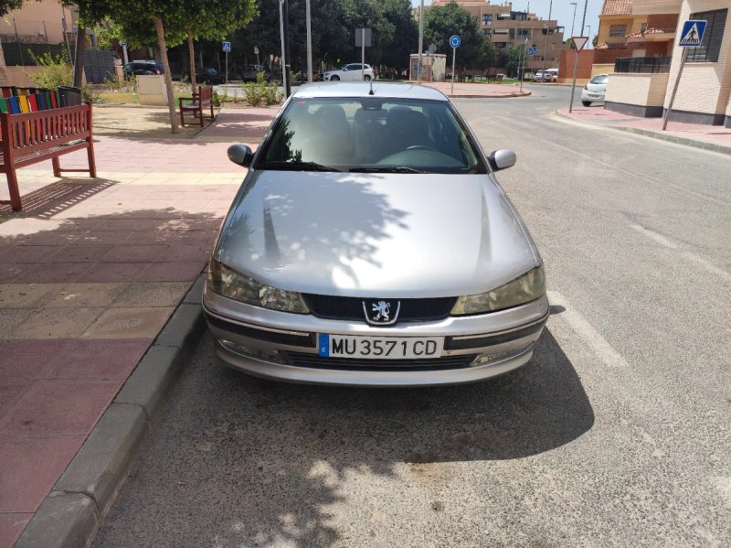 Peugeot 406 1999 - foto 1