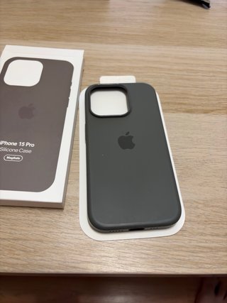 Funda iPhone 15 Pro Original Apple Clay Magsafe