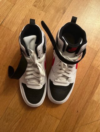 Nike Court Borough Mid Zapatillas
