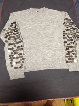 Jersey Guess gris con lentejuelas