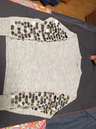 Jersey Guess gris con lentejuelas