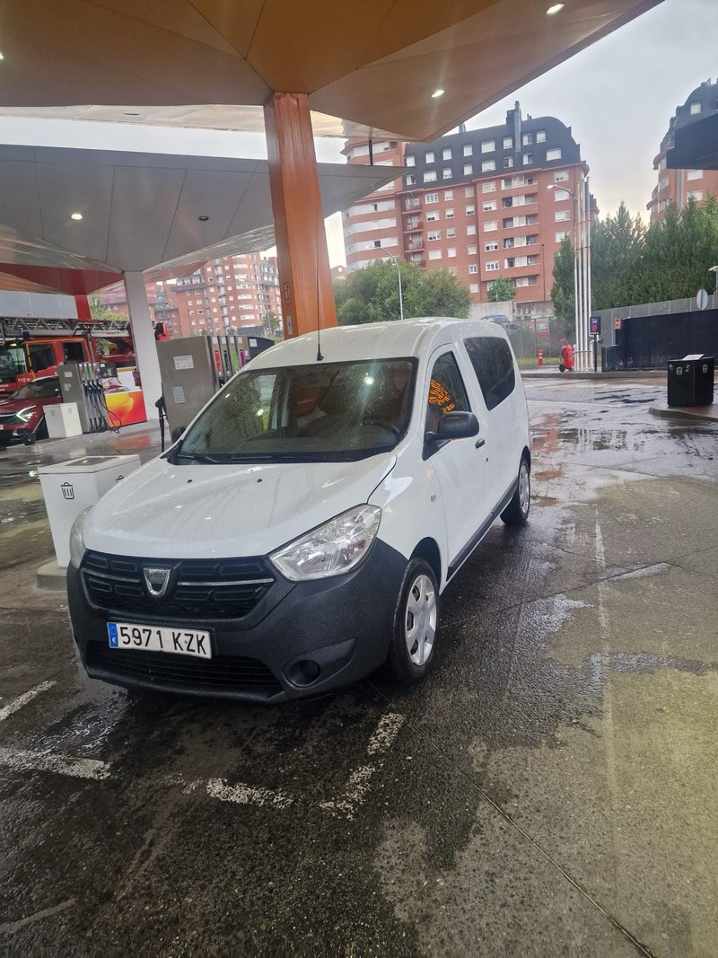Dacia Dokker gasolina y gas - foto 1