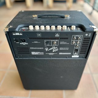 Fender Rumble 200 Amplificador Bajo