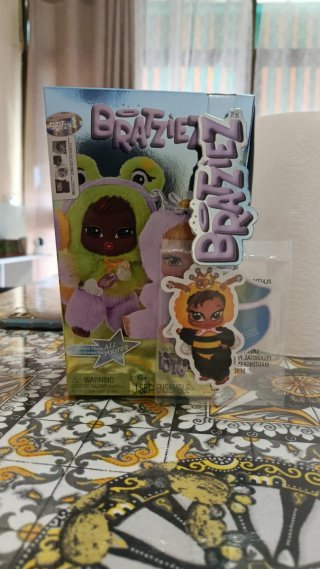 Bratz Bratziez Nevra Bebe labubu