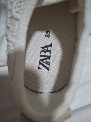 ZARA Zapatillas Encaje Blanco Talla 35