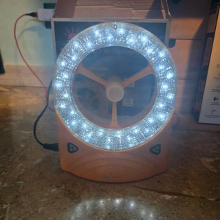 Ventilatore/Lampada LED Ricaricabile