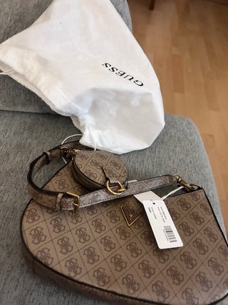 Bolso Guess Nuevo
