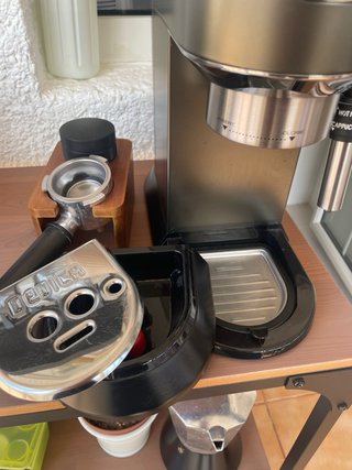 Cafetera De'Longhi Dedica