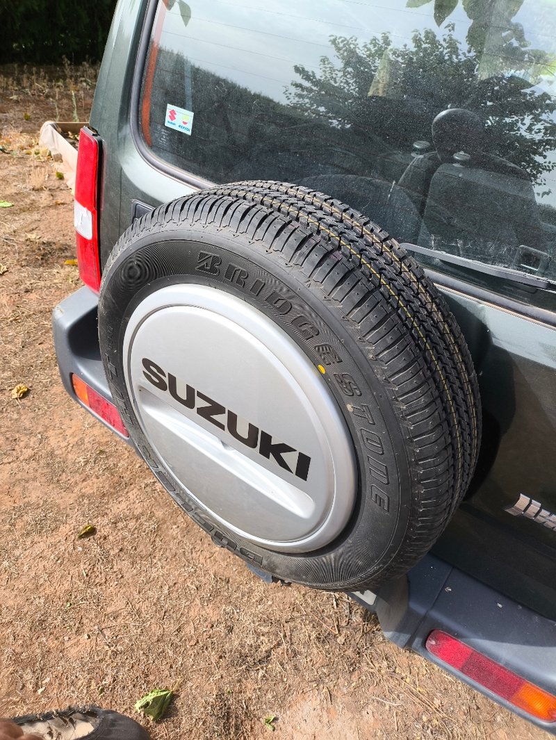 Suzuki Jimny 2015 - foto 1