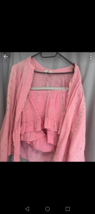 Conjunto falda y blusa rosa