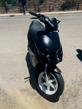 Yamaha Jog RR Scooter Negra