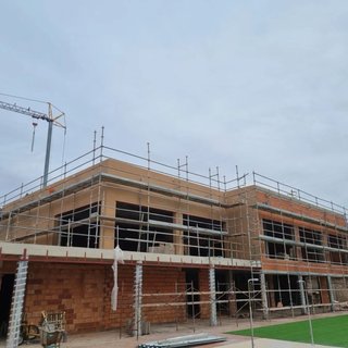Albañil profesional. Experto en fachadas en monoca