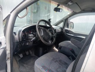 Hyundai H-1 2002