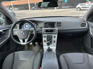 Volvo V60 D3 R-Design | Nacional | Excelente Estad
