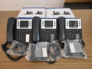 Teléfono VoIP Grandstream GXP2130 IMPECABLE