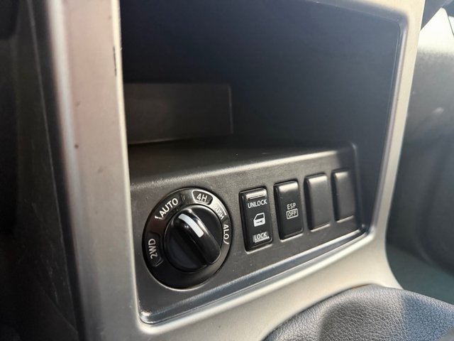 NISSAN  PATHFINDER 2005