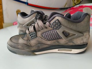 Nike Jordan Cave Stone 45.5