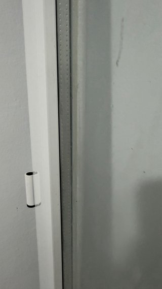 Puerta de cristal y aluminio