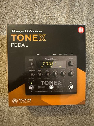 Pedale di modellazione amplificatori ed effetti TONEX di IK Multimedia