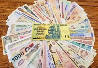 Coleção de notas de 33 países