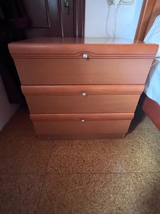 2 Cómoda de madera con 3 cajones