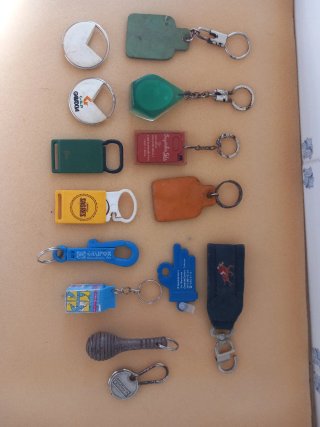 Lote de porta-chaves variados