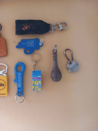 Lote de porta-chaves variados
