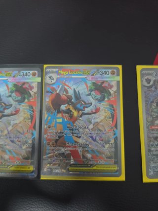 Cartas Pokémon Mega-Lucario EX y Zoroark-EX