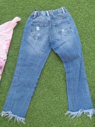 T-shirt e jeans bimba 7-8 anni