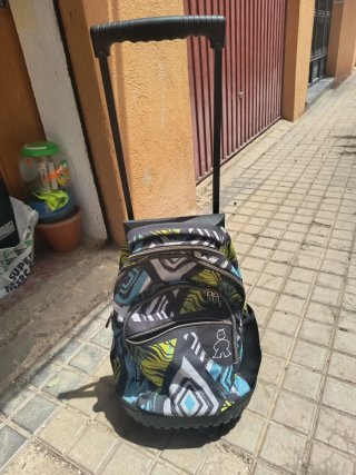 Mochila escolar con ruedas