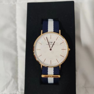 Orologio Daniel Wellington 40mm oro, cassa  40 mm.