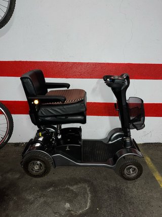 Scooter Sterling Sapphire 2